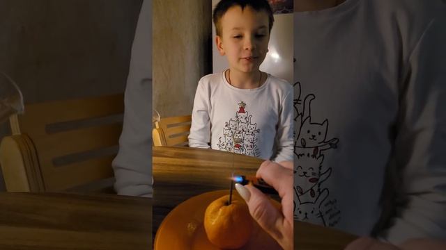 С Новым Годом! Супер эксперимент с мандарином🔥🔥🔥 #мандарин #новыйгод #эксперимент