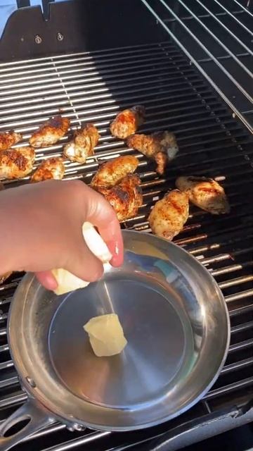How to make Grilled Lemon Pepper Wings on the new Weber Smart Grill