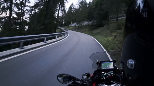 BMW S 1000 XR - A KTM RIDER's IMPRESSION // Motorcycle Review // KTM 1290 Super Adventure S