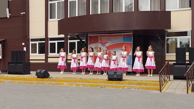 "Расцветай моя Россия"муз.А.Петряшевой.Н.в.ст."Улыбка"