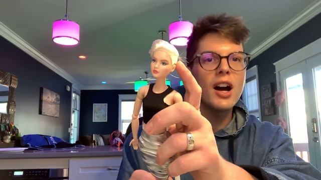 Barbie Looks 8 Unboxing and Review. Totally Miley Cyrus.....