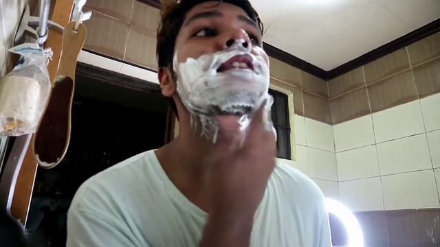 Reviewing Gillette Shaving Foam Menthol,Tips For Beginners In Shaving l Jaypee Louis