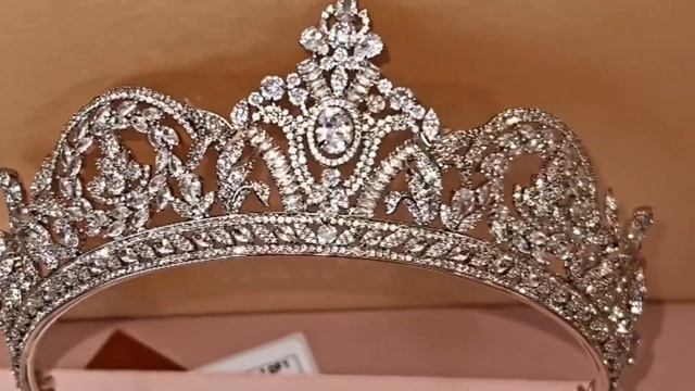 ROYALE Swarovski Tiara
