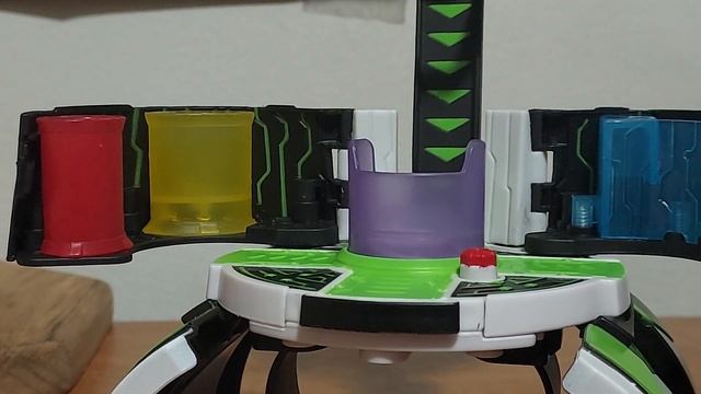 Ben 10 Reboot: Micro Omnitrix Playset Review