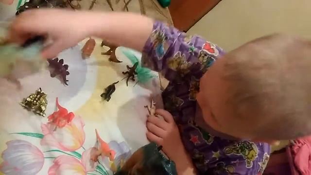 Костя и динозавры!