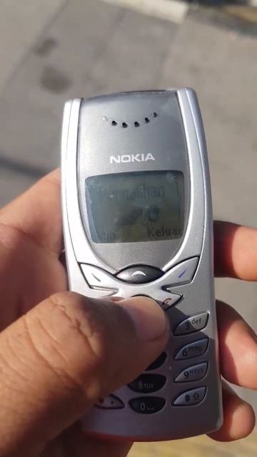 Nokia 8250 old phone Indonesia