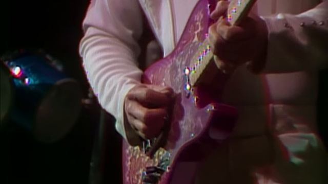 Elvis Presley - Steamroller Blues (Aloha From Hawaii - LIVE)