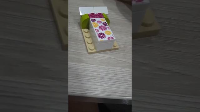 Кровать и таршер из лего френдс