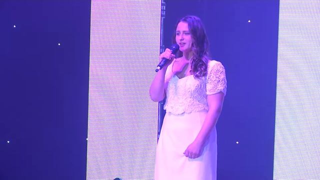 Сіра Юлія, художнє читання «Ангел»