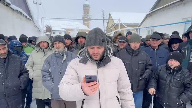 Жители сала Хубар Казбековского района требует восстановить их конституционные права