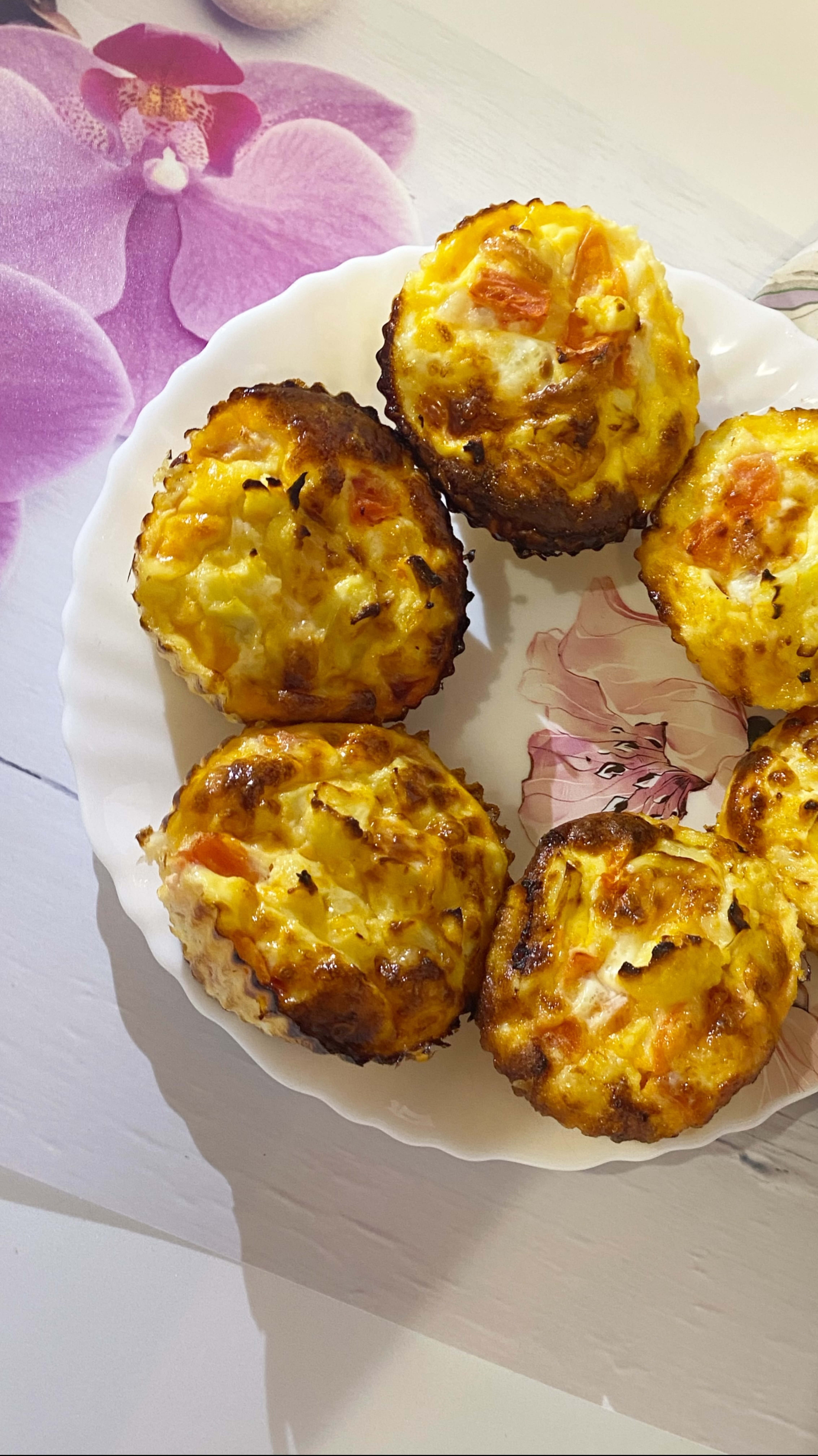 Вкусная фриттата/ итальянский омлет с цветной капустой, помидорами, сыром для детей от 1 года