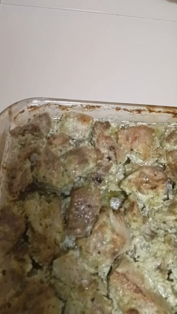 Жаркое в духовке с картошкой мясом и грибами.