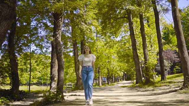 Jonald Haxhia - Je më e mira ( Official Video 4K )
