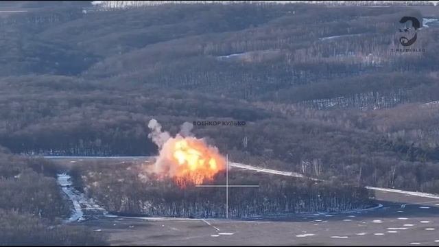 Красивые кадры пикирования ФАБа с УМПК по укропам в лесах под Суджей.