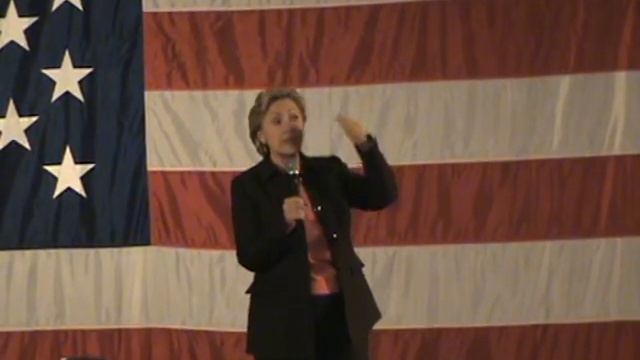 Clinton answers question on Global Warming in Tipton IA