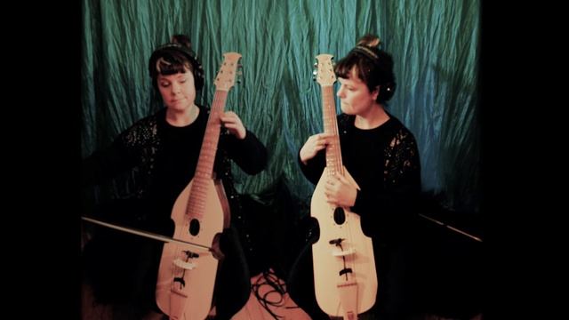 Hannah Moulette - Bowed Guitar Demonstration #1 | Alan Miller Guitars