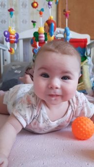 Ася почти 6 месяцев