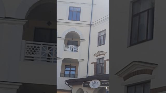 Счастье живет рядом с нами