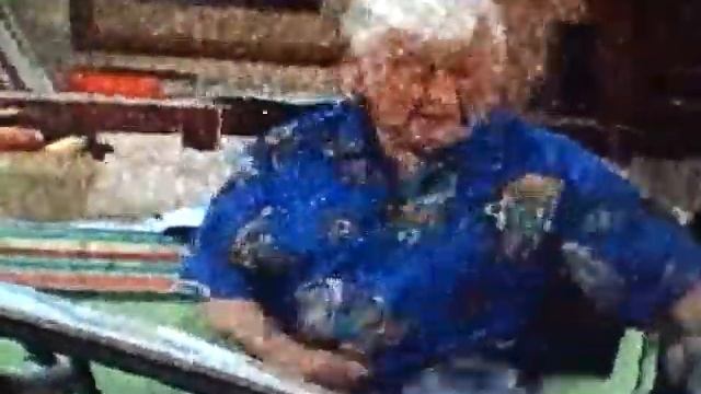 RTÉ One - Simply Painting (2010) (Part 1) [Digital Camera Recording]