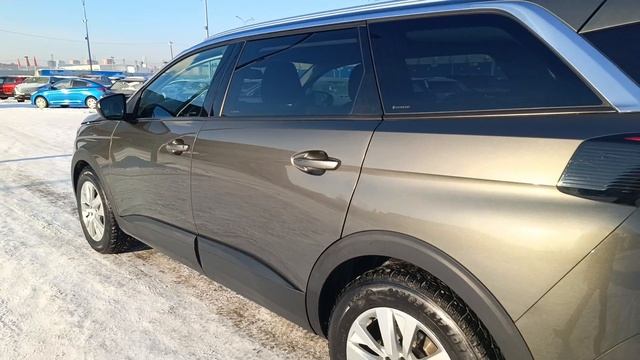 Peugeot 5008 1,5 л. Дизель АКПП  (130 л.с.) 2WD 2019