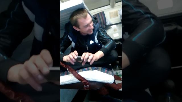 Пьяный человек и детская команда "Неман" Гродно