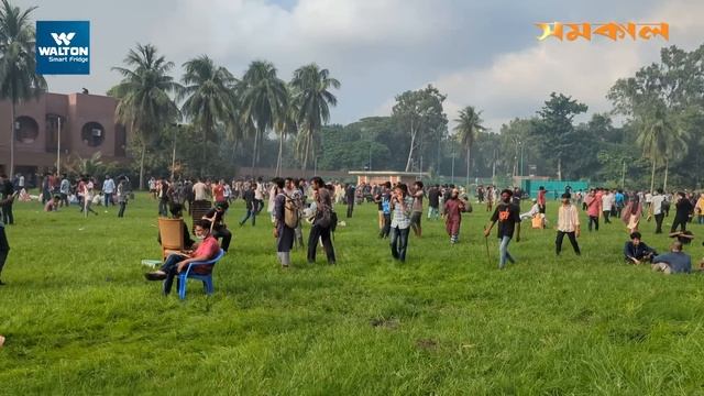 গণভবনের জিনিসপত্র নিয়ে জনতার কাড়াকাড়ি | Ganabhavan | Sheikh Hasina | Samakal News