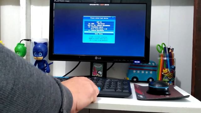 Gravando o Recalbox e igualmente Batocera direto no HD interno, externo e até mesmo Pendriver