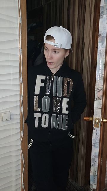 ПРЫГНУЛ ВЫШЕ ШКАФА😱