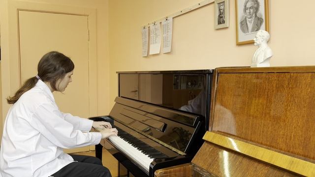 И. С. Бах. Жига из сюиты для лютни ми минор. Исп. Мария Чубукина