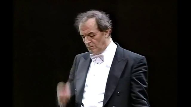 Rimsky-Korsakov, Sheherazade (4/5) Charles Dutoit