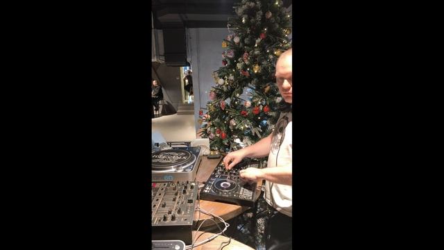warmup at club22