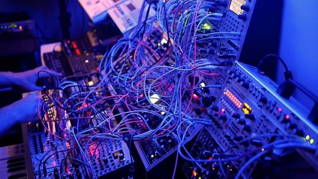 State Azure 'Chrysalis' Ambient Modular Performance (GraphicVCO, Vector, E370, Assimil8or)