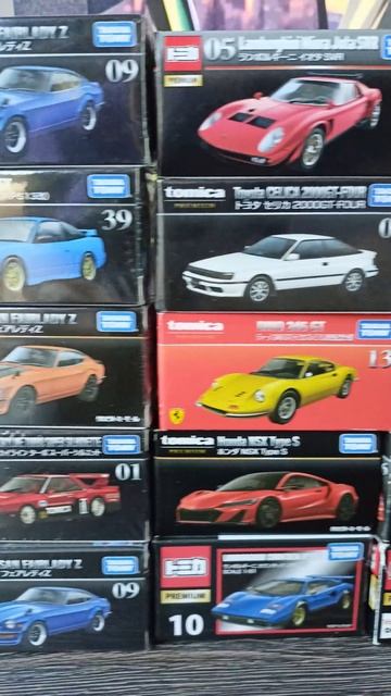 Tomica premium 1:64