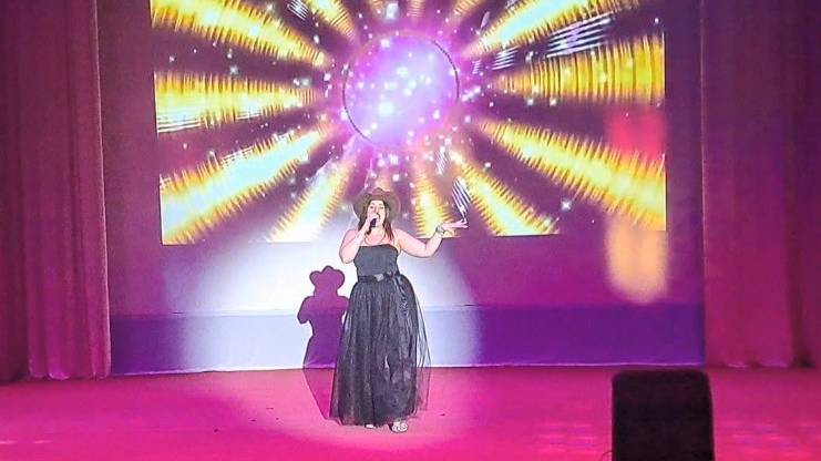 ПЛЕЧИ - ДИАНА ГЕРМАН