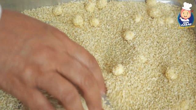 Kuih Buah Rotan