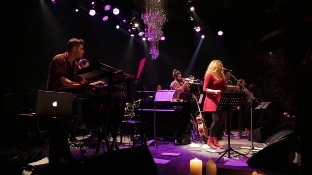 Marietta Fafouti and Band live at Gazarte