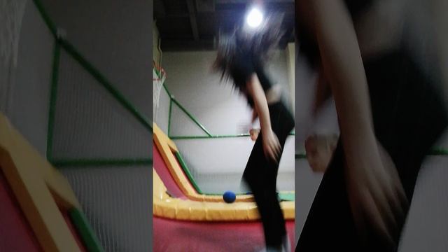 VID_20250222_173116.mp4