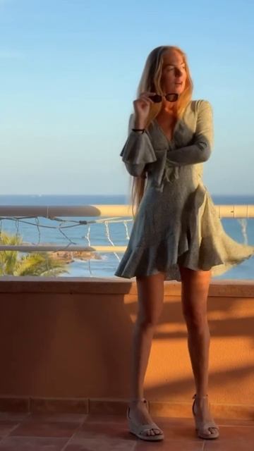 Wind and dress 🤫