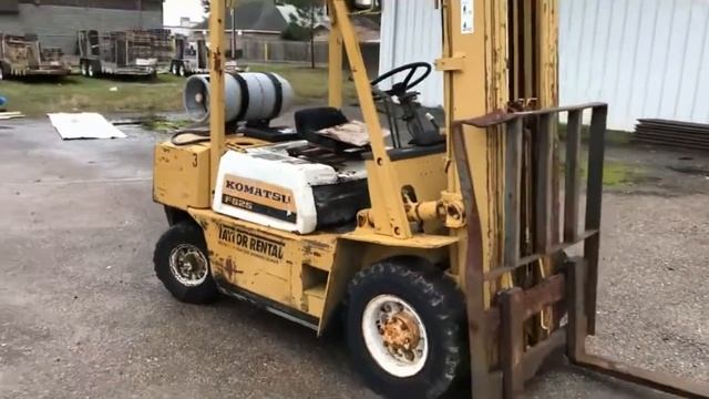 Komatsu FG25 8 Forklift, Propane, 4k# Capacity 4,900Hours