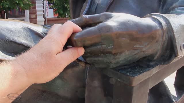 " Что то настоящее  ...  " Музыкальная шкатулка