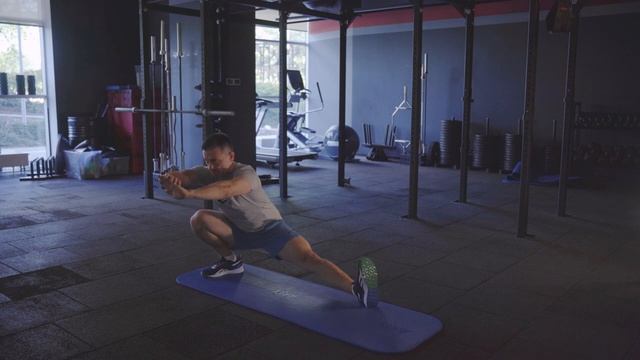 Приседания Казачки с увеличенной амплитудойdeep cassack squats