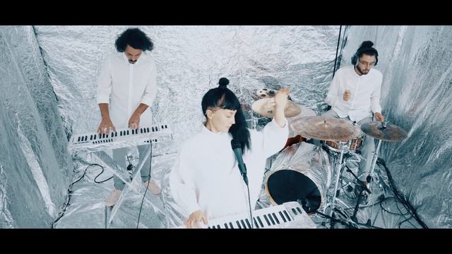 LOA FRIDA - Calm me down