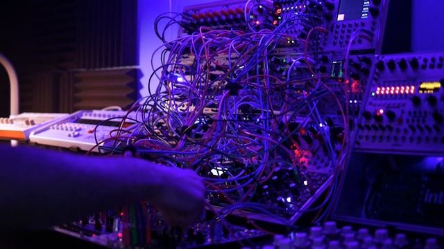 State Azure 'Ex Machina' Ambient Modular Performance (Braids, E370, NerdSeq, Digitakt)