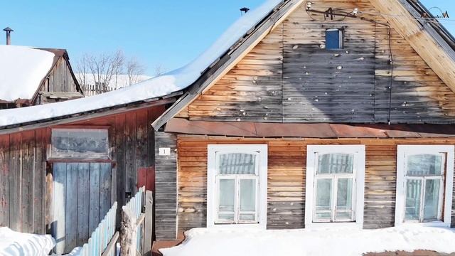 В продаже бревенчатый дом в городе Нязепетровск Челябинская область