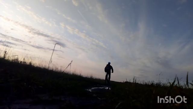 В поле никого не видать