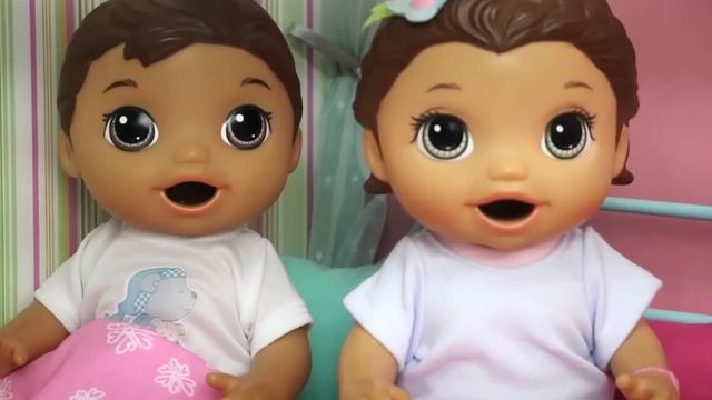 ROTINA DA MANHÃ DOS GÊMEOS LAURINHA E FELIPINHO TOMANDO MAMADEIRA E ESCOVANDO OS DENTES
