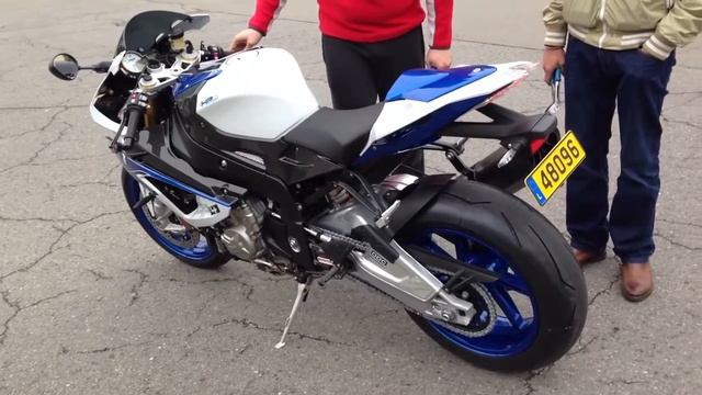 BMW HP 4 AKRAPOVIC TITAN FIRST SOUND