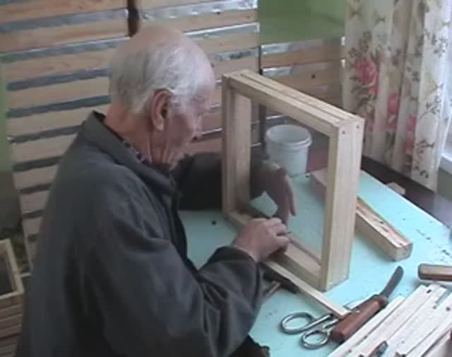 Нолинские пчеловоды(2012г.ч.1)