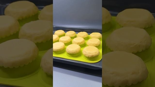 КОРЗИНКИ С КОНФИТЮРОМ И ШОКОЛАДНО-СЛИВОЧНОЙ ЗАЛИВКОЙ.