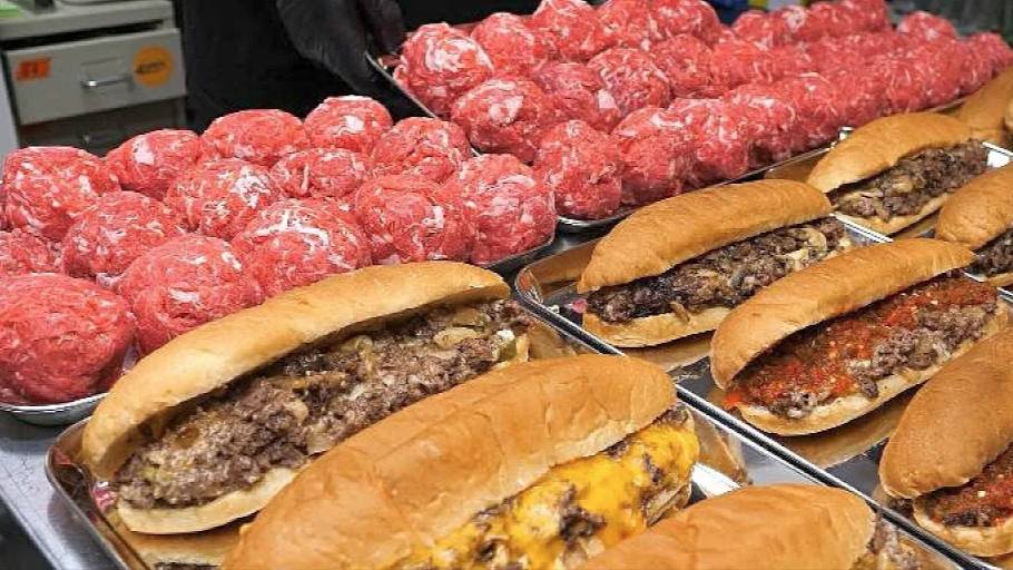 Сэндвич с двойным сыром и мясной бомбой в американском стиле!